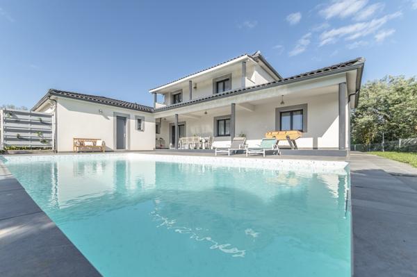 Montauban (82000) EXCLUSIVITÉ, COUP DE CŒUR, MAISON RÉCENTE T7 AVEC GARAGES ET PISCINE