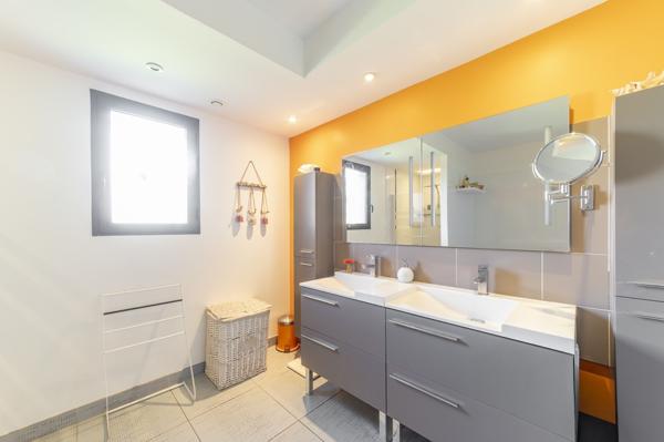 Montauban (82000) EXCLUSIVITÉ, COUP DE CŒUR, MAISON RÉCENTE T7 AVEC GARAGES ET PISCINE