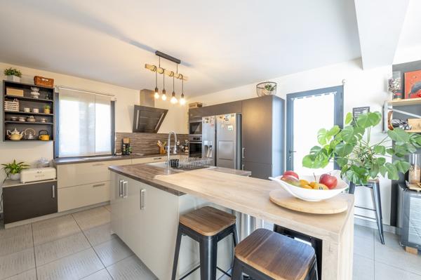 Montauban (82000) EXCLUSIVITÉ, COUP DE CŒUR, MAISON RÉCENTE T7 AVEC GARAGES ET PISCINE