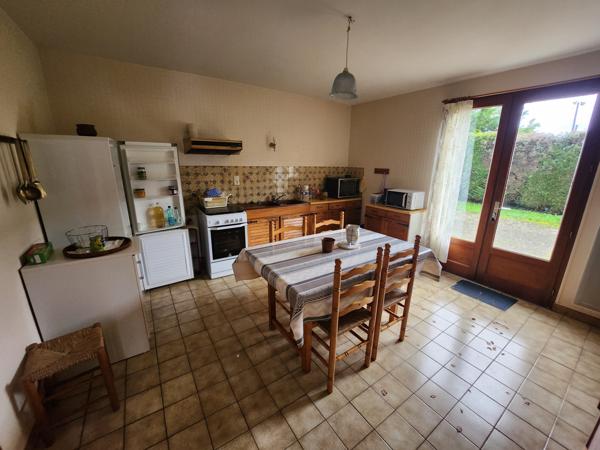 Sainte-Gemme-la-Plaine (85400) Maison en pierre 108m2 avec possibilité d'agrandissement.