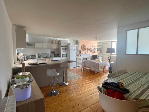 Appartement T5 rénové de 134 m2 en duplex
