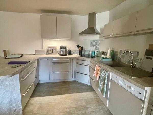 Appartement T5 rénové de 134 m2 en duplex