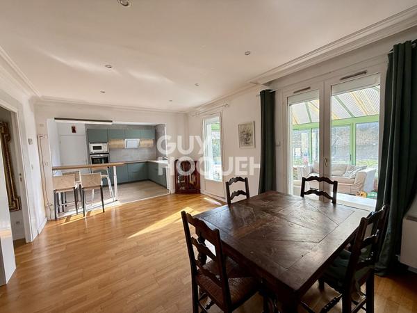 Maison Epone 8 pièces 4 chambres 171m2 - Double garage