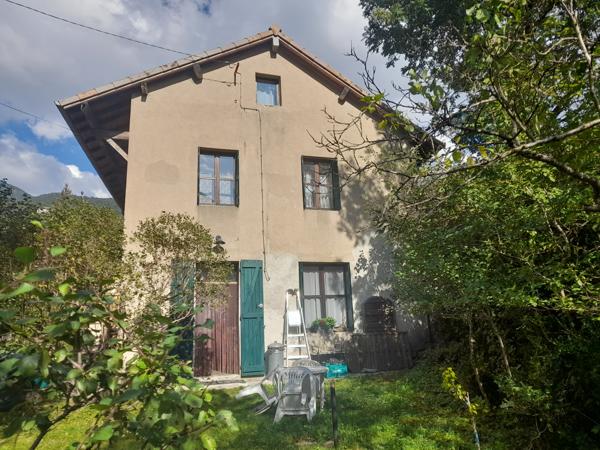 Glandage (26410) BAISSE DE PRIX !! BORNE/ GLANDAGE : Maison de village -Jardin 425m2