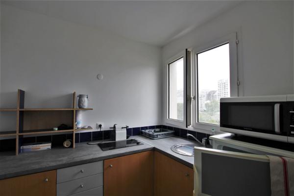 Studio meublé à Courbevoie