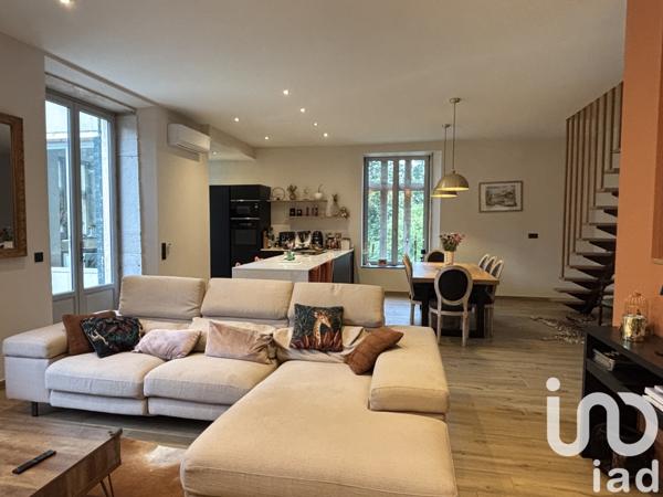 Maison à vendre 5 pièces 116 m² Guéreins