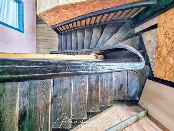 Plateau brut - Grenier de 109 m² à Pont-de-Vaux