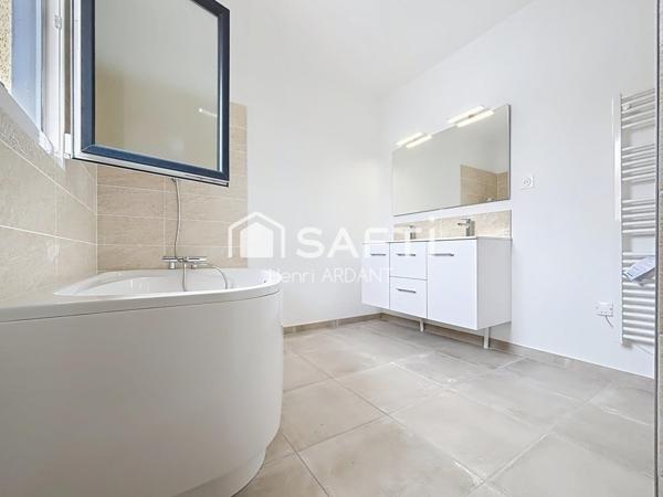 TOP et RARE : neuve avec une vie de plain-pied possible !