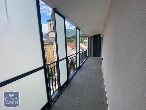 Appartement à louer 2 pièces 40.39m²