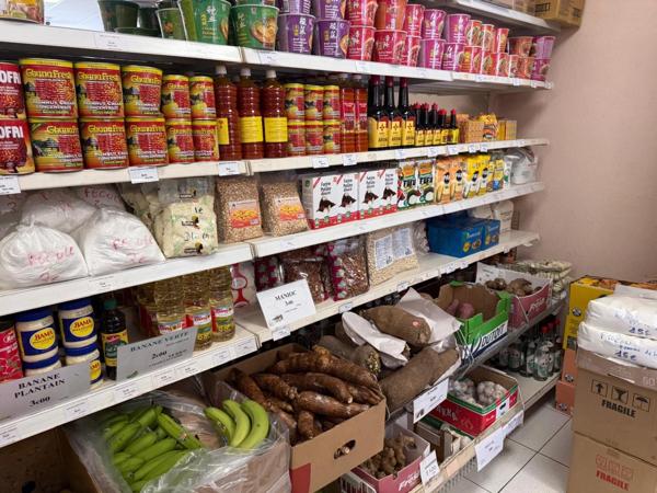 Fonds de commerce à vendre COLMAR (68) : Epicerie asiatique : 128 m2 - 5 Places parking privé - 2 Places ZB