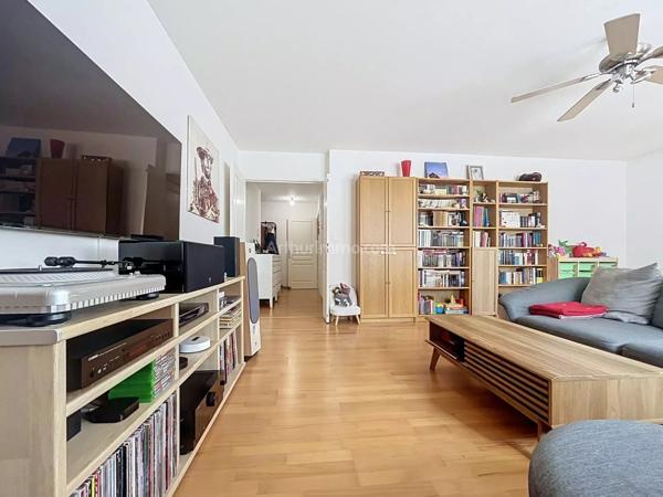 Vente                                                      Appartement
                        
                     4 pièces                      76 m2                     à Reims