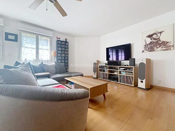 Vente                                                      Appartement
                        
                     4 pièces                      76 m2                     à Reims