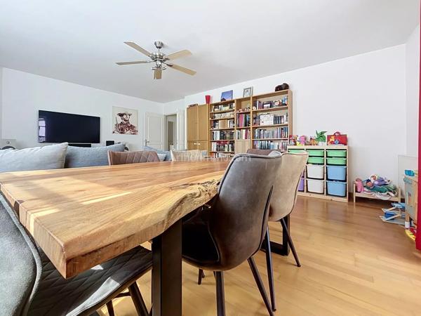 Vente                                                      Appartement
                        
                     4 pièces                      76 m2                     à Reims