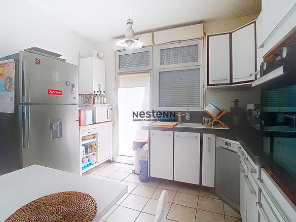 A vendre à Grenoble - appartement de type T3 récent avec deux terrasses
