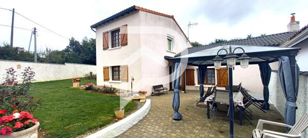 GRANDE ET BELLE MAISON SANS TRAVAUX - ITEUIL