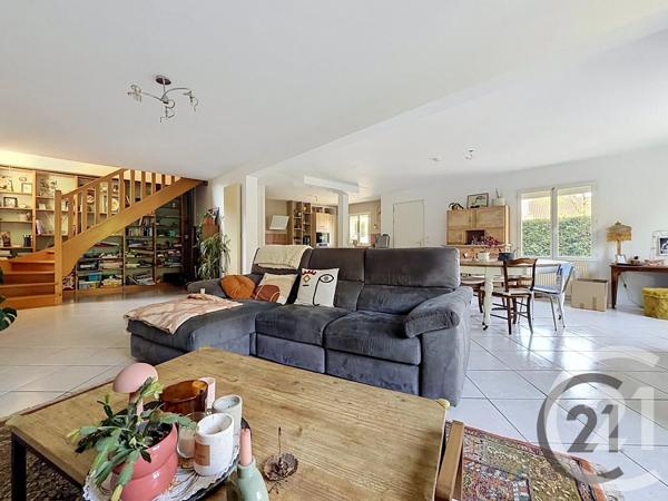 Maison à vendre  6 pièces - 156 m 2   ST JULIEN LES VILLAS  - 10