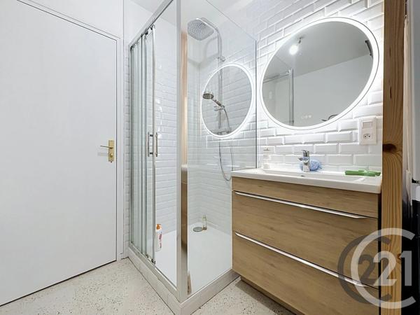 Maison à vendre  6 pièces - 156 m 2   ST JULIEN LES VILLAS  - 10