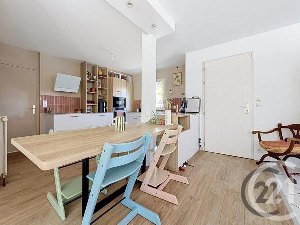 Maison à vendre  6 pièces - 156 m 2   ST JULIEN LES VILLAS  - 10