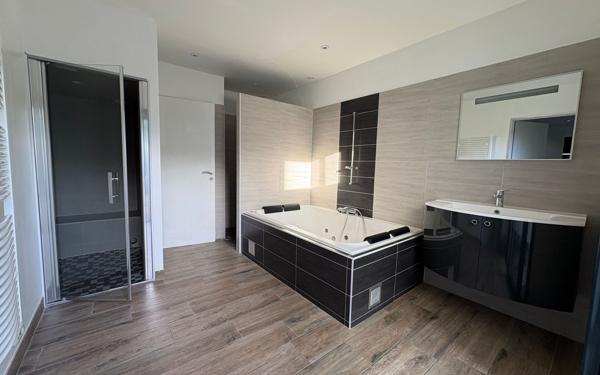 Maison à vendre    3 pièces •  Saint-Sulpice-de-Royan