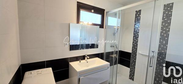 Maison traditionnelle 6 pièces de 95 m² à La Garde (83130)