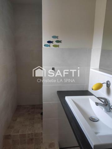 Mas de caractère avec gîtes, vue panoramique et piscine