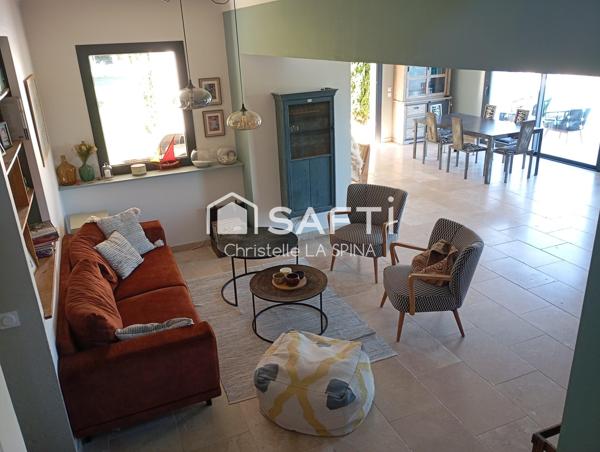 Mas de caractère avec gîtes, vue panoramique et piscine