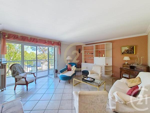 Appartement T5 à vendre  5 pièces - 112,34 m2 CALUIRE ET CUIRE - 69