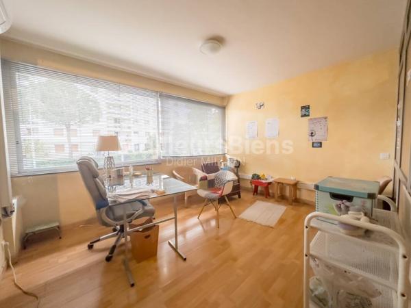 ensemble local commercial / bureaux / cabinets medicaux