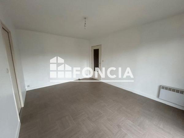 Location Appartement 2 pièces 38.6 m² - 93 RUE DE CONDE La Ferte Sous Jouarre 77260