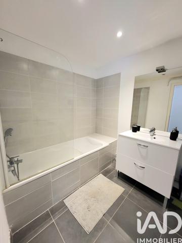 Appartement à vendre 4 pièces 91,5 m² Saint-Just-Saint-Rambert