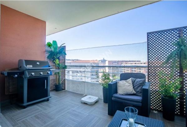 Appartement 95 m² T4 Marseille 8èm Prado Dernier Etage, Box double Terrasse vue Dégagée