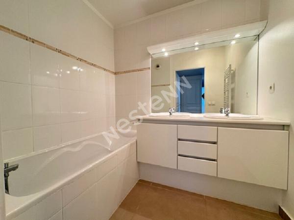 Appartement 95 m² T4 Marseille 8èm Prado Dernier Etage, Box double Terrasse vue Dégagée