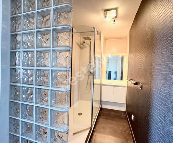 Appartement 95 m² T4 Marseille 8èm Prado Dernier Etage, Box double Terrasse vue Dégagée