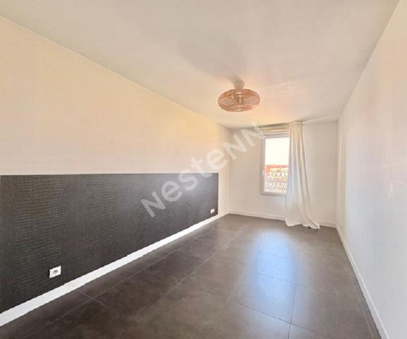 Appartement 95 m² T4 Marseille 8èm Prado Dernier Etage, Box double Terrasse vue Dégagée