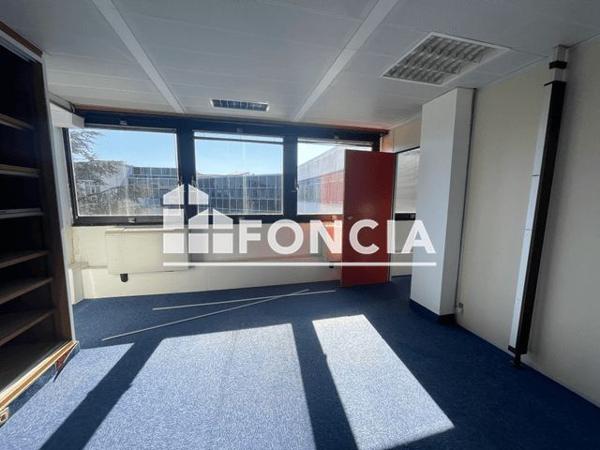 À vendre Local commercial 660 m² - Nantes 44100