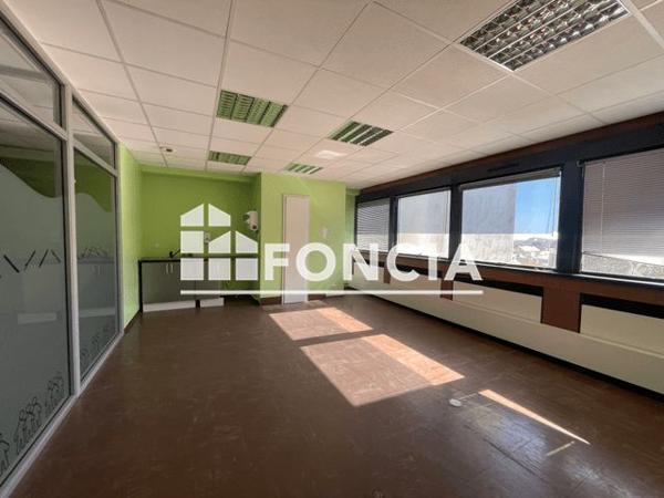 À vendre Local commercial 660 m² - Nantes 44100
