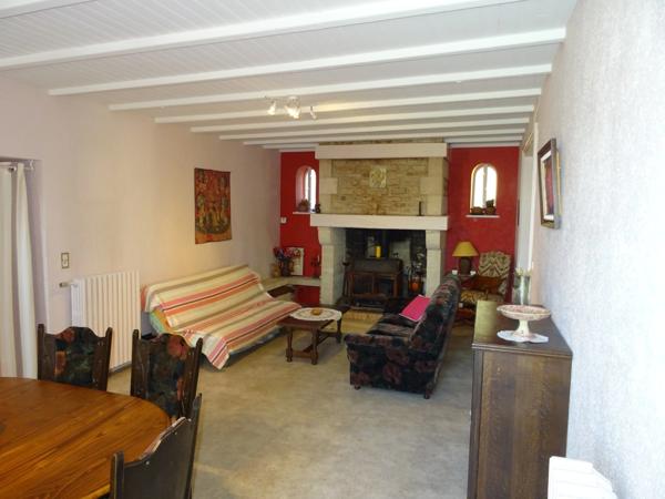 Maison à vendre 8 pièces HIERSAC (16)