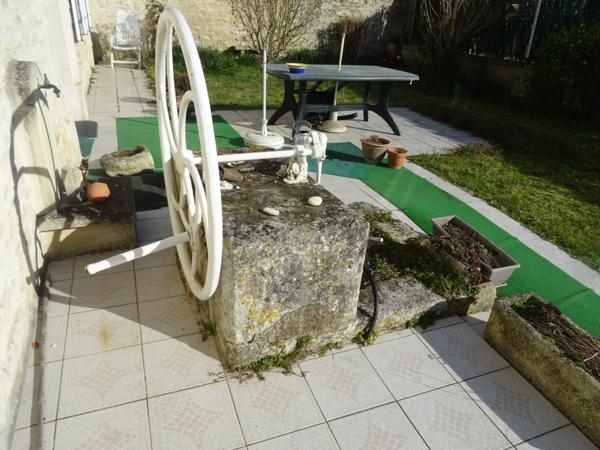 Maison à vendre 8 pièces HIERSAC (16)