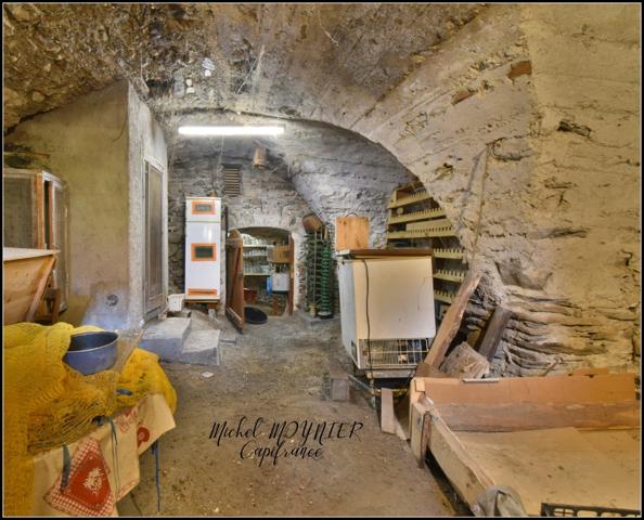 A Vendre Maison de village à SIGURET - St André d'Embrun 05200 - HAUTES ALPES