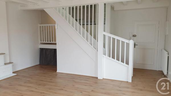 Immeuble à vendre  230 m 2   CASTRES  - 81