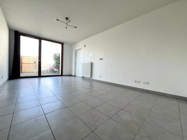 Appartement à louer 3 pièces BEAUZELLE (31)