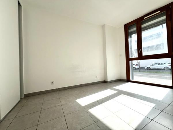 Appartement à louer 3 pièces BEAUZELLE (31)
