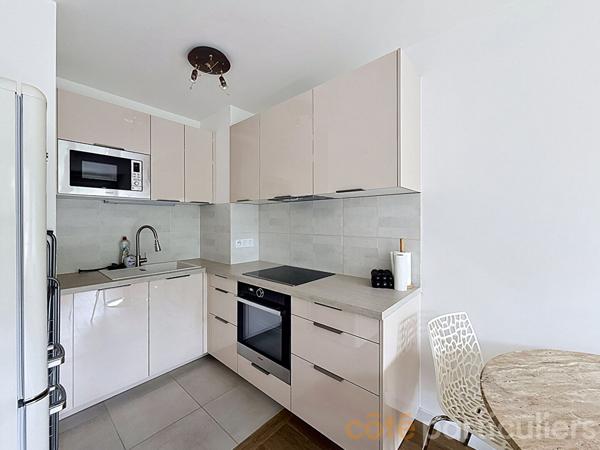 Location
                Appartement37,88 m² - 2 Pièces -
                    VANVES (92170)