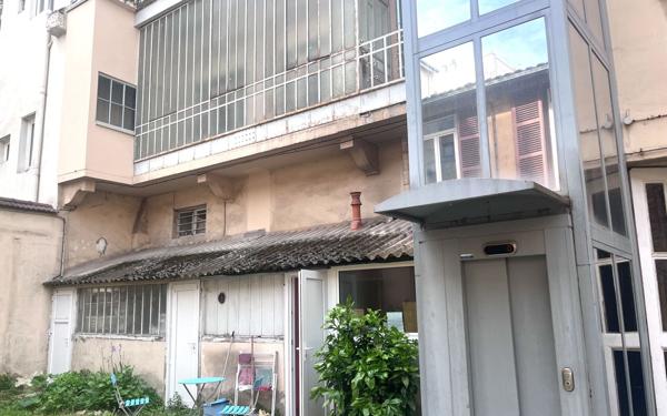 Appartement à vendre    2 pièces • 25,34 m2 Lyon 6