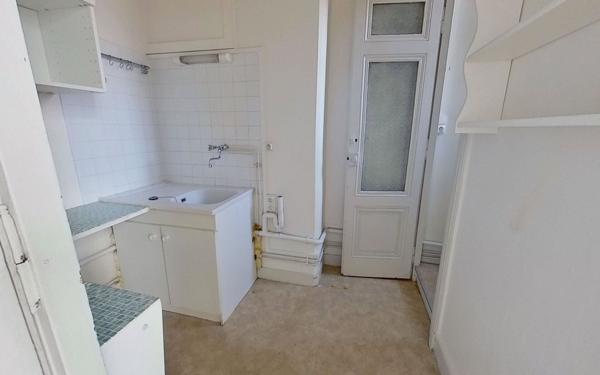 Appartement à vendre    2 pièces • 25,34 m2 Lyon 6