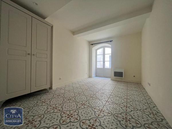 Appartement à louer 3 pièces 70.5m² Nîmes (30000)