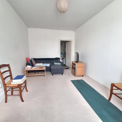 Immeuble 2 appartements avec dépendances et jardin