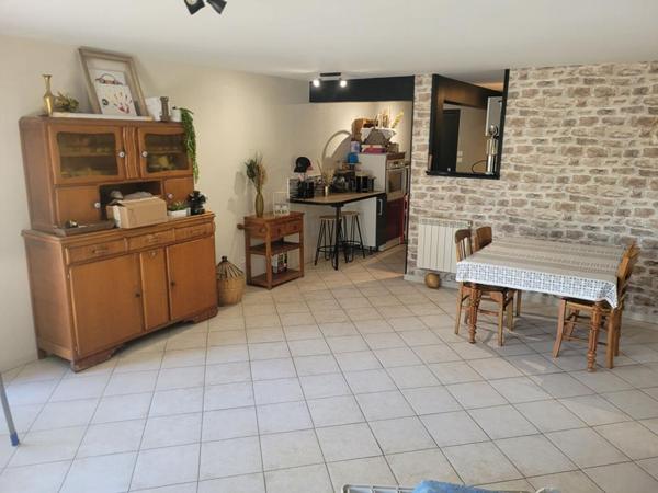 Maison Fontenay Le Comte 10 pièce(s) 208 m2