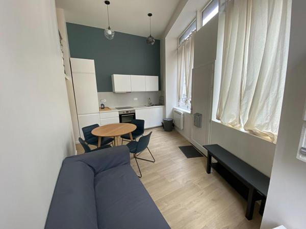 A LOUER : Maison à LILLE • rue Ratisbonne, Square Ratisbonne • 1 165 € CC • Réf. 598-001