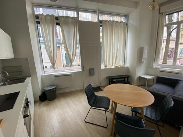 A LOUER : Maison à LILLE • rue Ratisbonne, Square Ratisbonne • 1 165 € CC • Réf. 598-001
